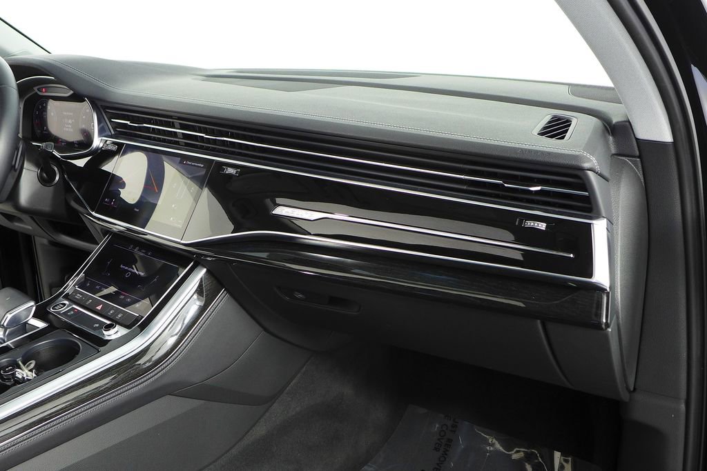 Used 2023 Audi Q7 2.0T Premium Plus w/ Premium Plus Package AWD/4WD image 14