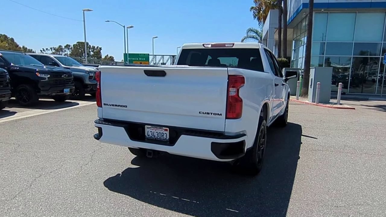 Used 2023 Chevrolet Silverado 1500 Custom w/ LPO, Dark Essentials Package RWD image 7
