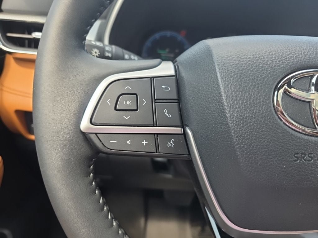 Used 2026 Toyota Highlander Platinum AWD/4WD image 20