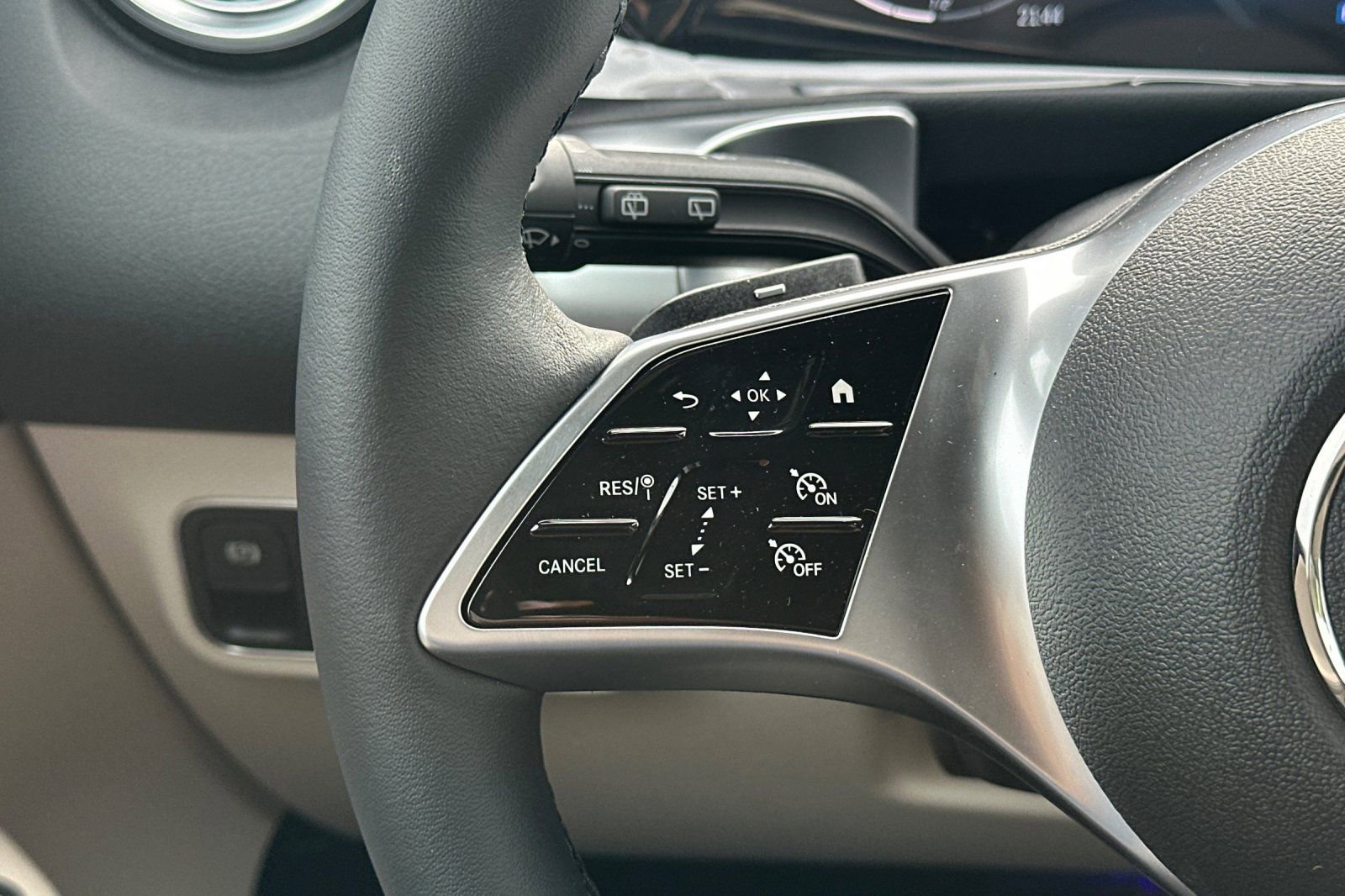 New 2026 Mercedes-Benz GLB 250 image 25