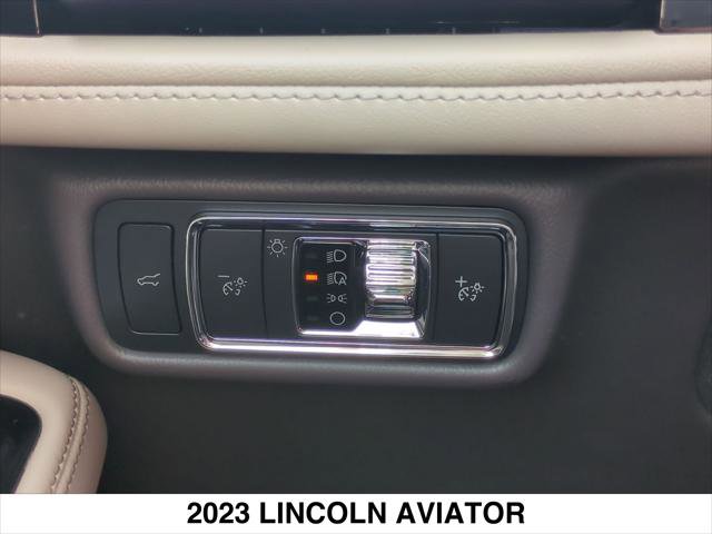 Used 2023 Lincoln Aviator 2WD w/ Class IV Trailer Tow Package image 22