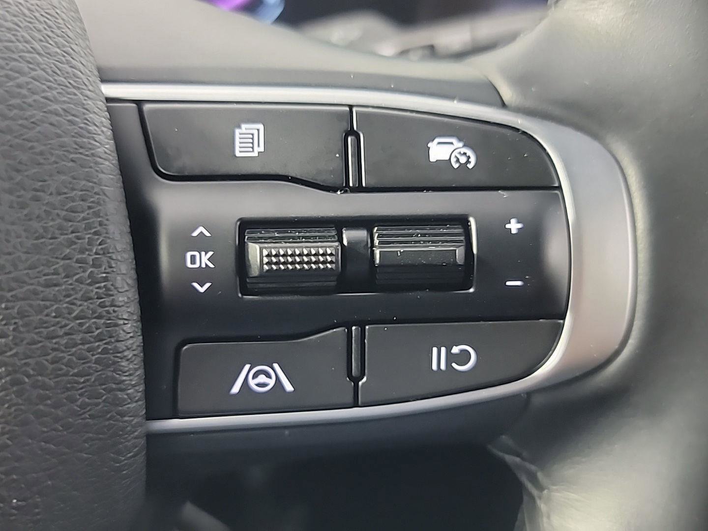 Used 2024 Kia Sportage X-Line w/ X-Line Premium Package AWD/4WD image 28