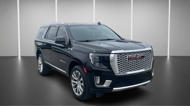 Used 2023 GMC Yukon Denali AWD/4WD image 2