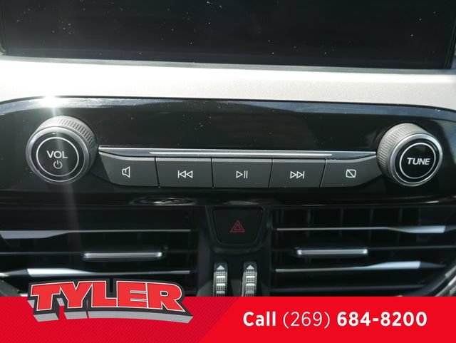 Used 2022 Ford Escape SEL w/ Technology Package AWD/4WD image 33