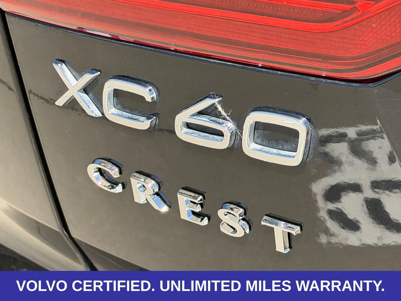Certified 2025 Volvo XC60 B5 Ultra w/ Protection Package Premier AWD/4WD image 11
