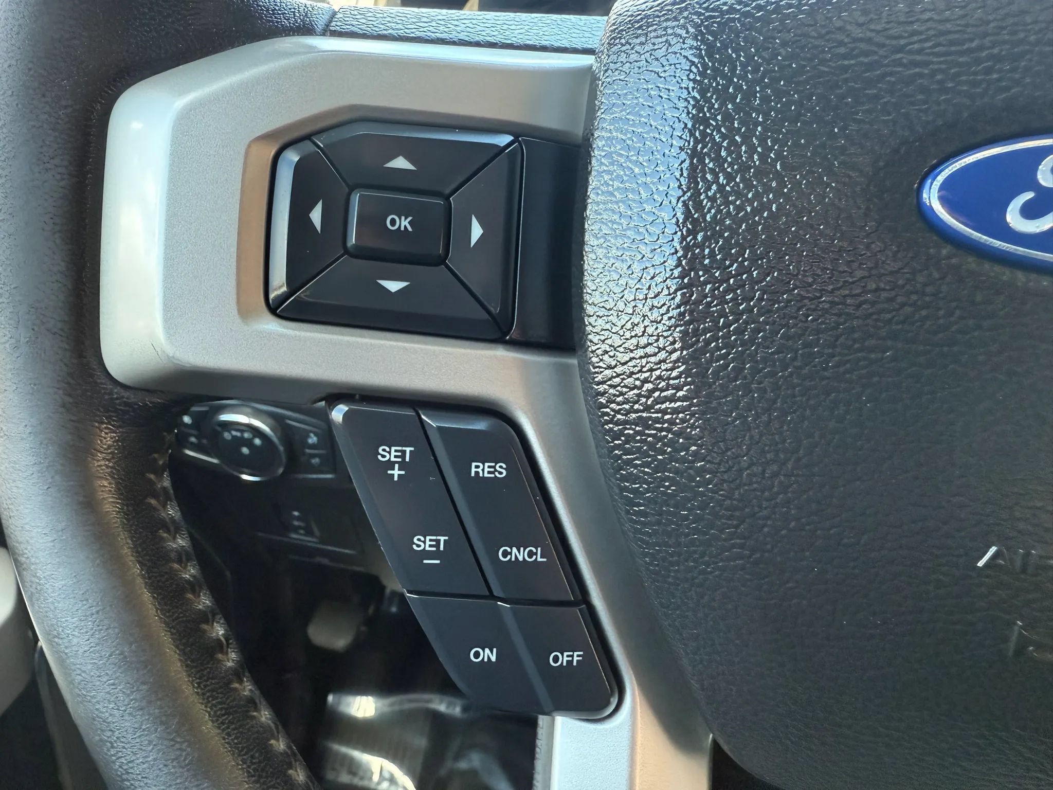 Used 2017 Ford F250 Lariat w/ Chrome Package AWD/4WD image 26