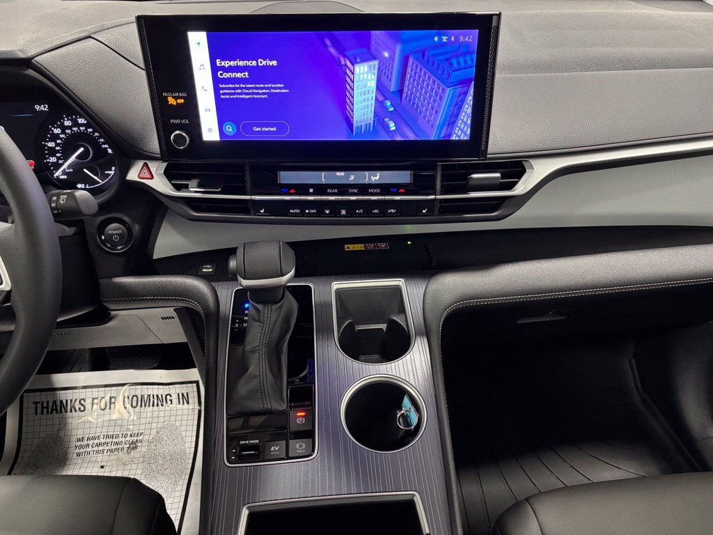 Used 2026 Toyota Sienna XLE AWD/4WD image 25