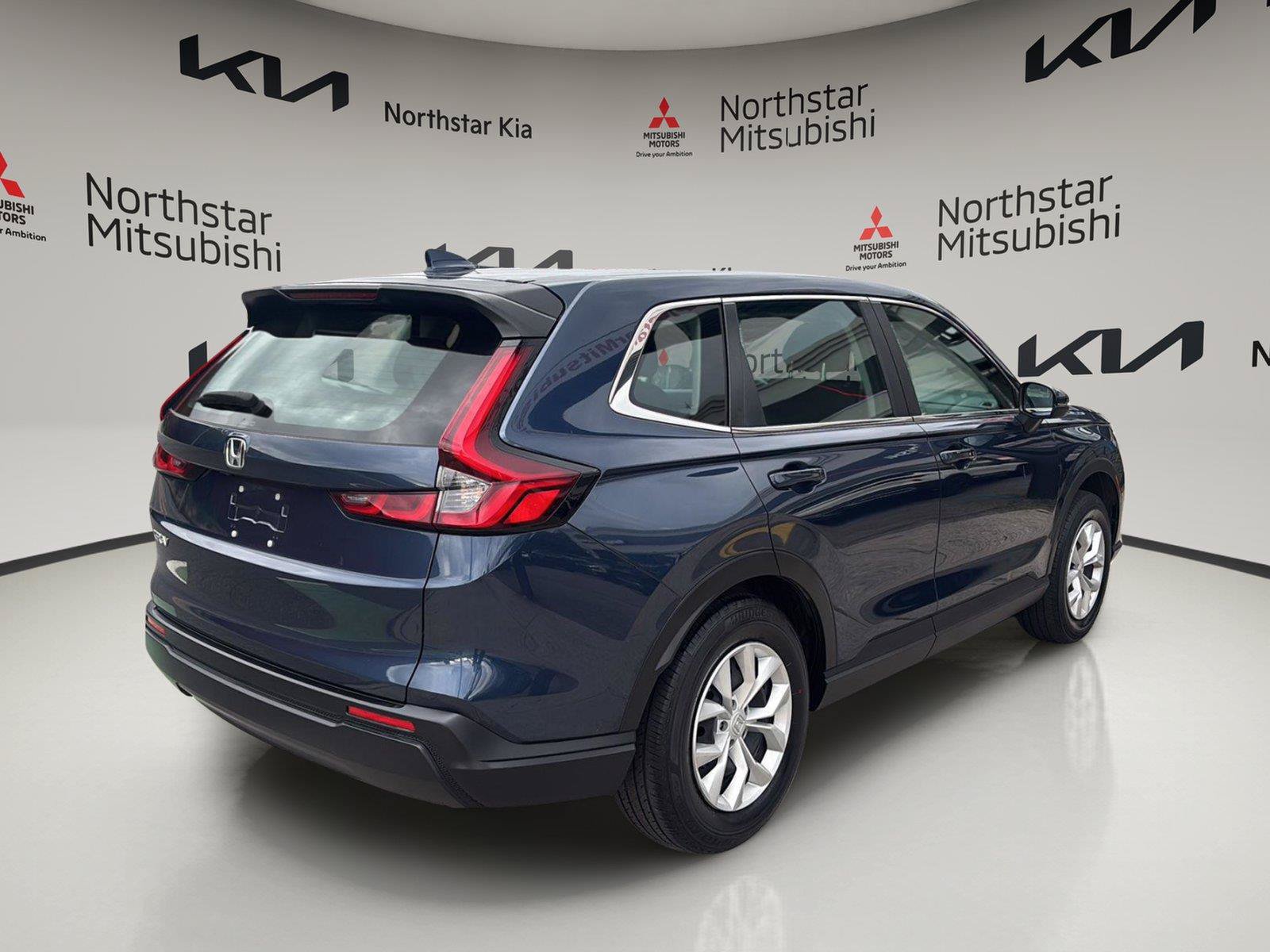 Used 2024 Honda CR-V LX image 9