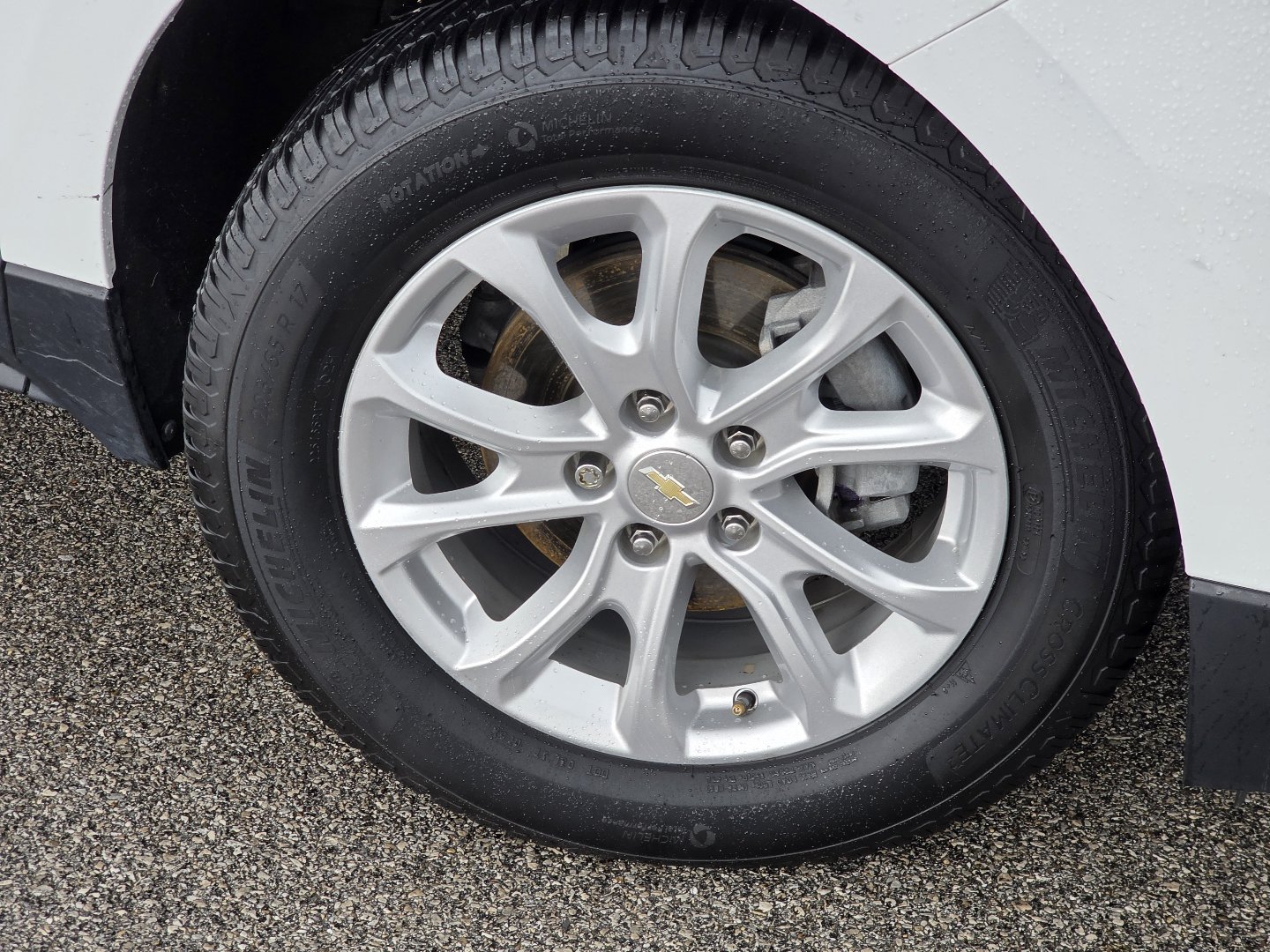 Used 2020 Chevrolet Equinox LT FWD image 9