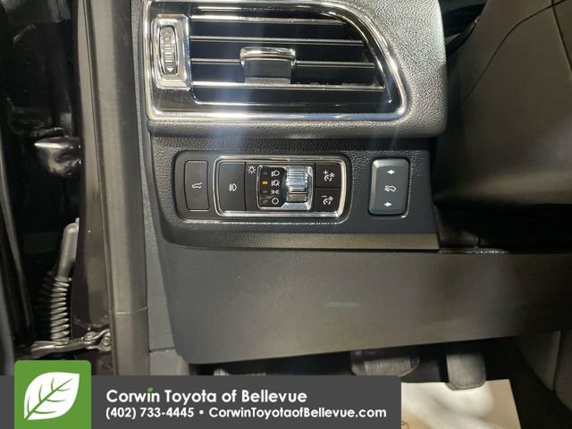 Used 2024 Lincoln Navigator L 4WD image 20