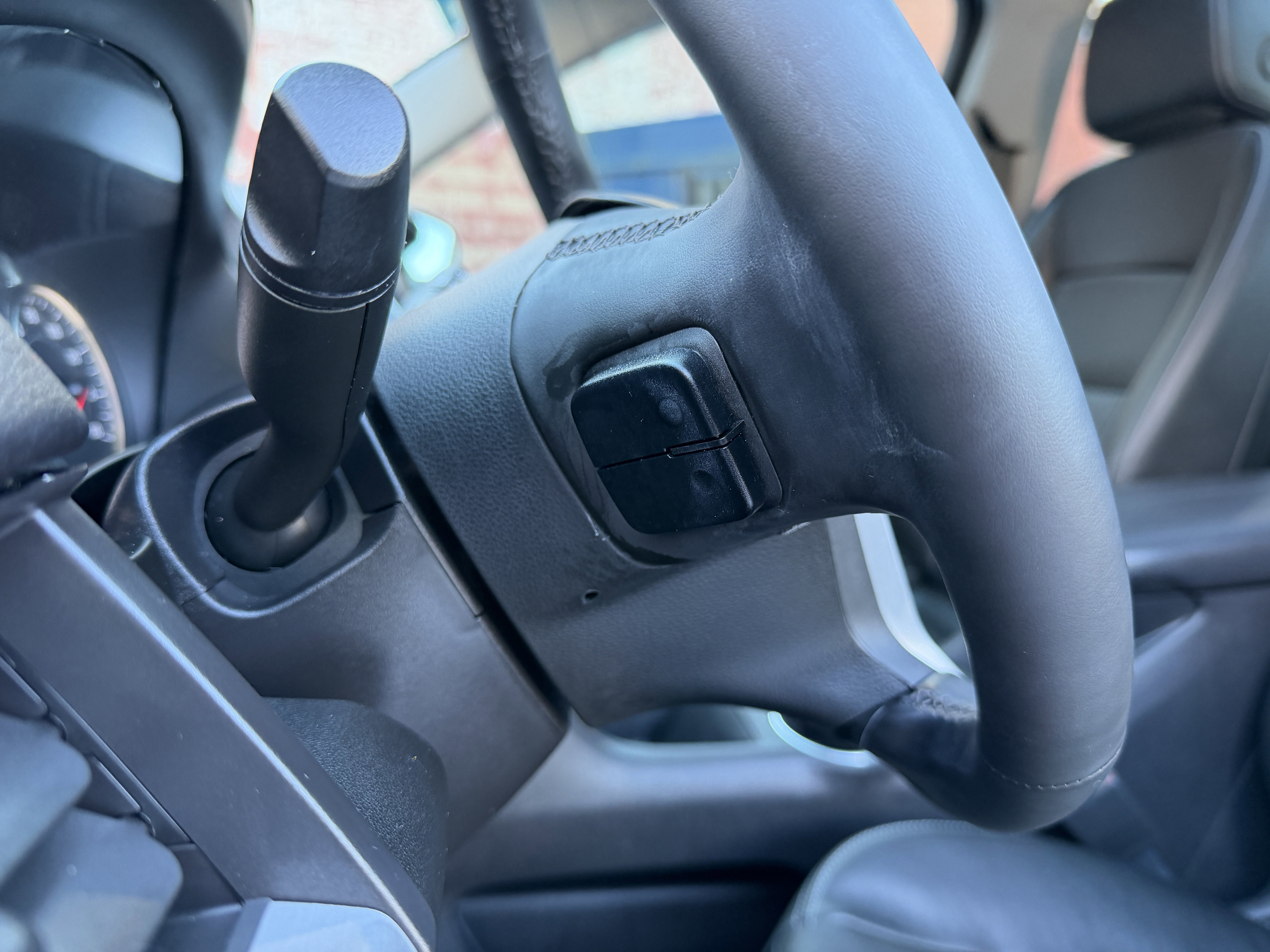 Used 2023 GMC Terrain SLT w/ Infotainment Package II image 35