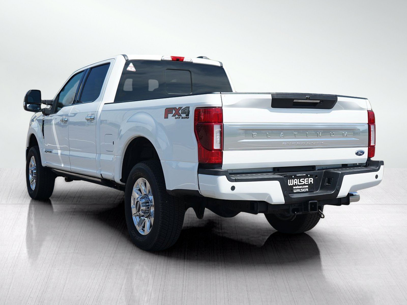 Used 2022 Ford F350 Platinum AWD/4WD image 4