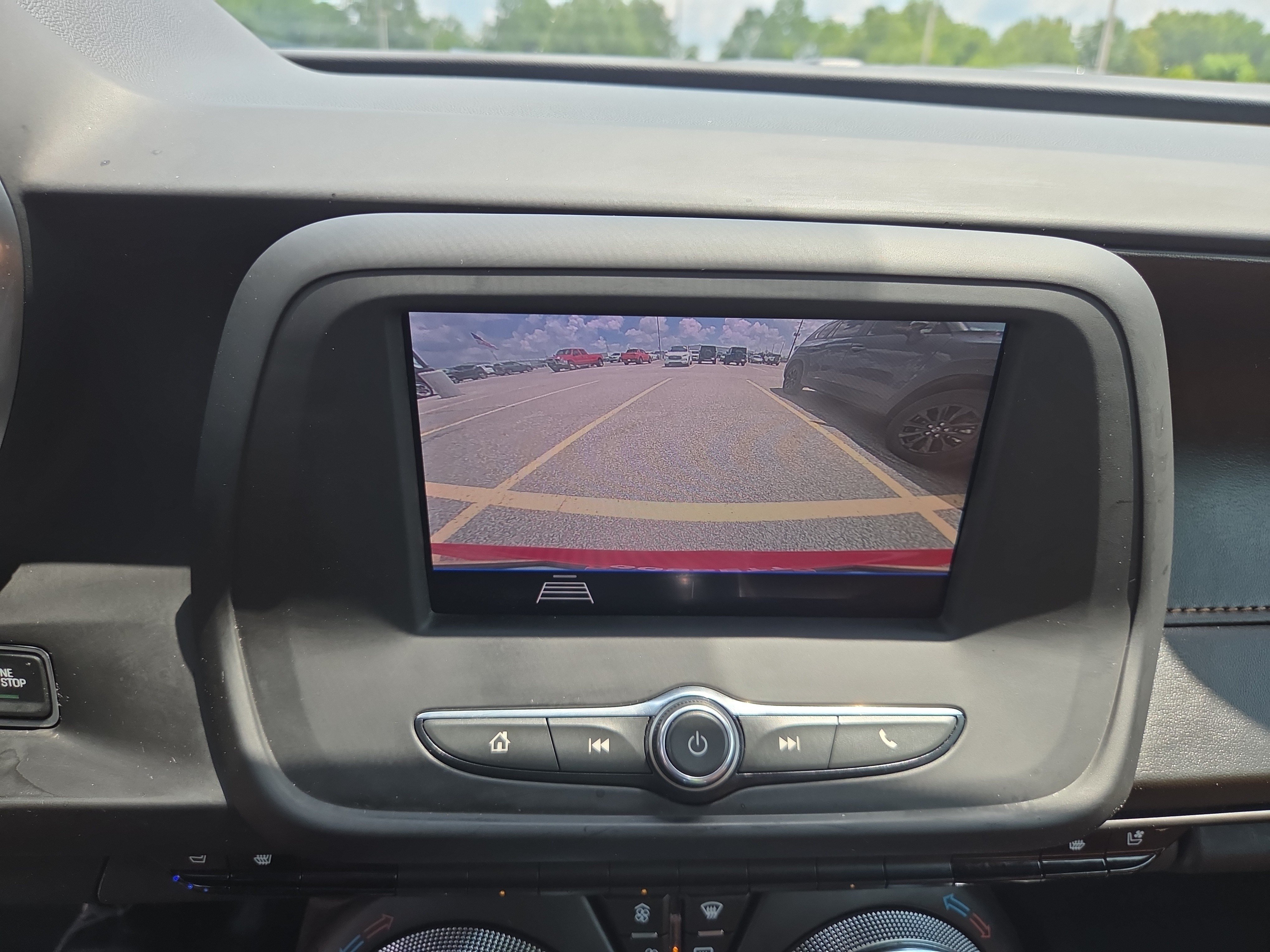 Used 2020 Chevrolet Camaro LT RWD image 14