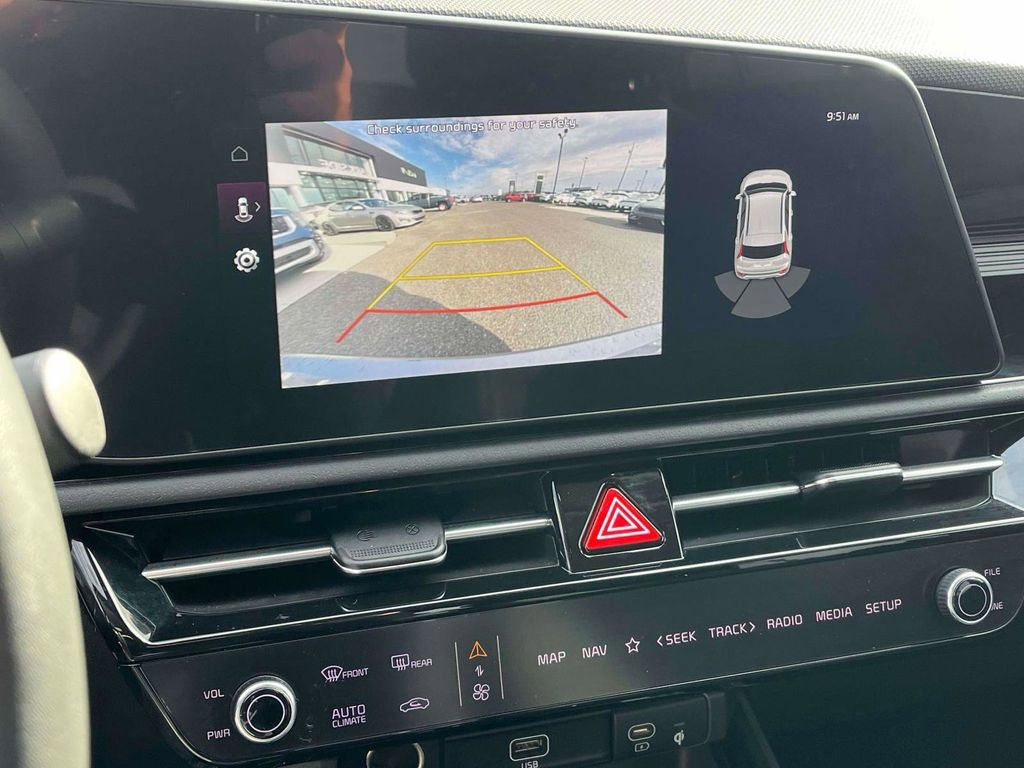 Used 2023 Kia Niro EX Touring image 22