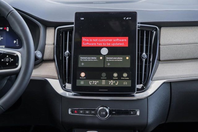 New 2026 Volvo XC90 B6 Ultra image 21