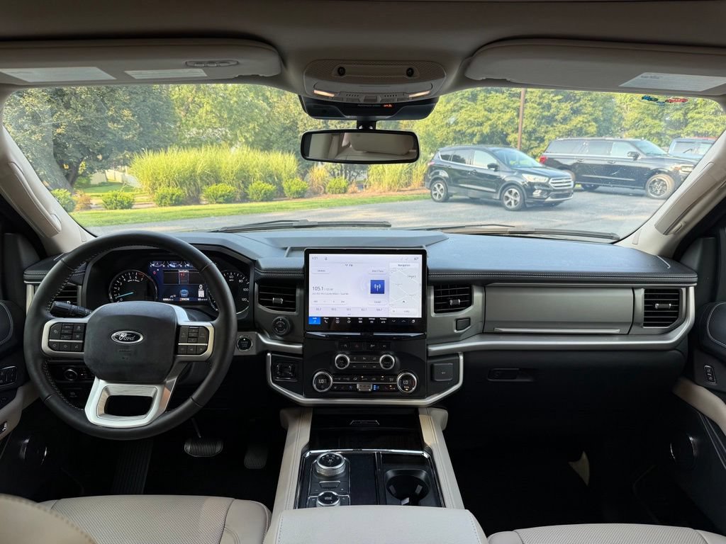 Used 2024 Ford Expedition XLT AWD/4WD image 15
