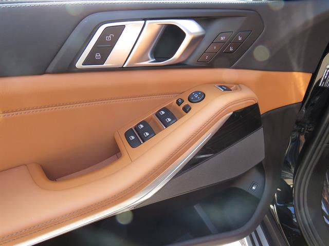 Used 2023 BMW X5 xDrive45e w/ Luxury Seating Package image 8
