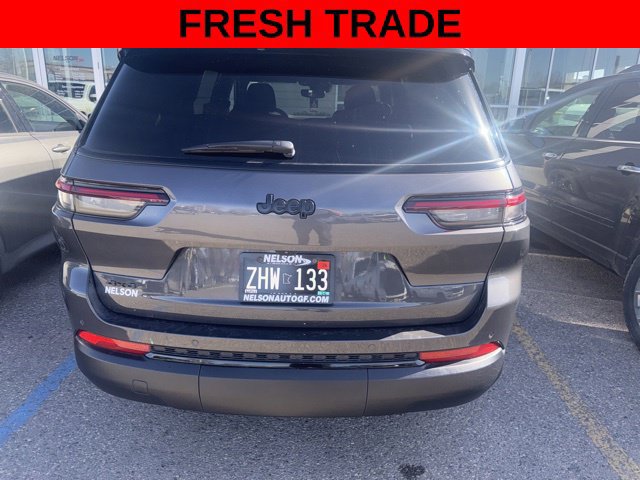 Used 2024 Jeep Grand Cherokee L Laredo AWD/4WD image 3