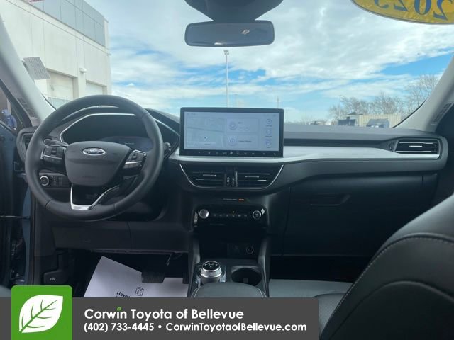 Used 2023 Ford Escape Platinum image 12