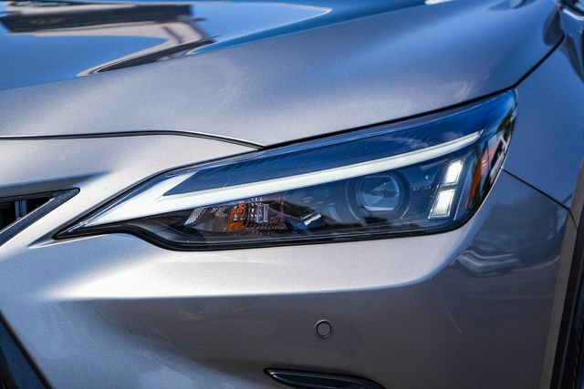Used 2025 Lexus NX 250 FWD w/ Premium Package image 4