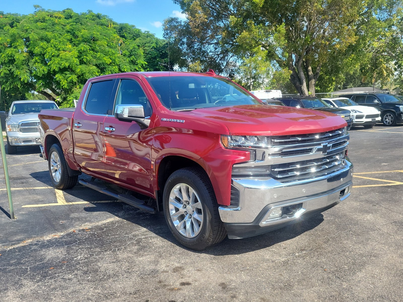 Used 2020 Chevrolet Silverado 1500 LTZ w/ LTZ Plus Package RWD image 3