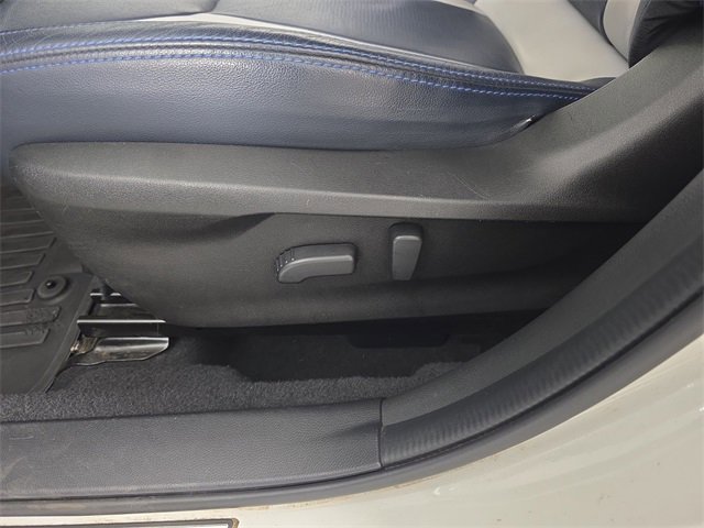 Used 2019 Subaru Crosstrek Hybrid w/ Moonroof Package w/Navigation image 17