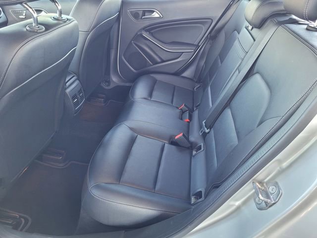 Used 2018 Mercedes-Benz GLA 250 4MATIC image 18