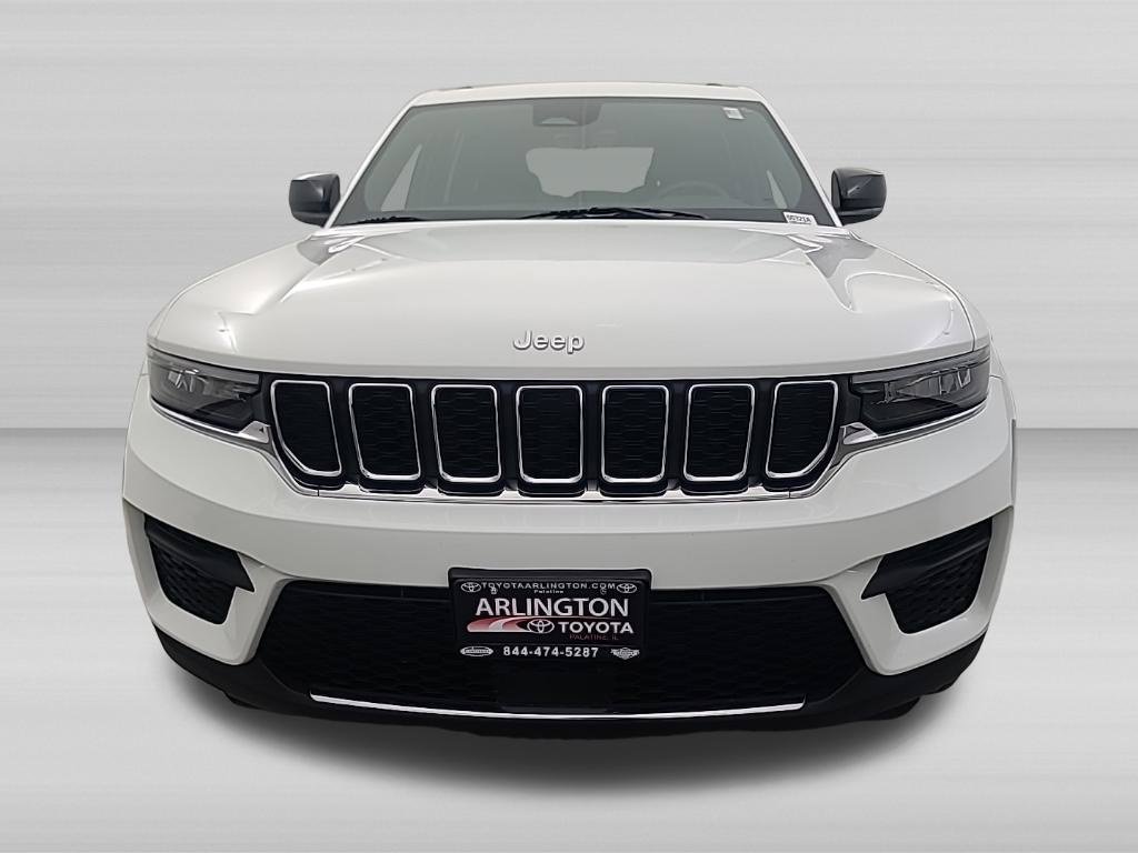 Used 2025 Jeep Grand Cherokee Laredo X w/ Luxury Tech Group I AWD/4WD image 9
