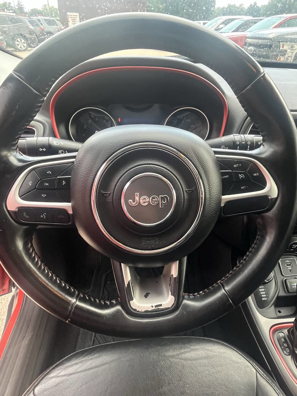 Used 2019 Jeep Compass Trailhawk image 9