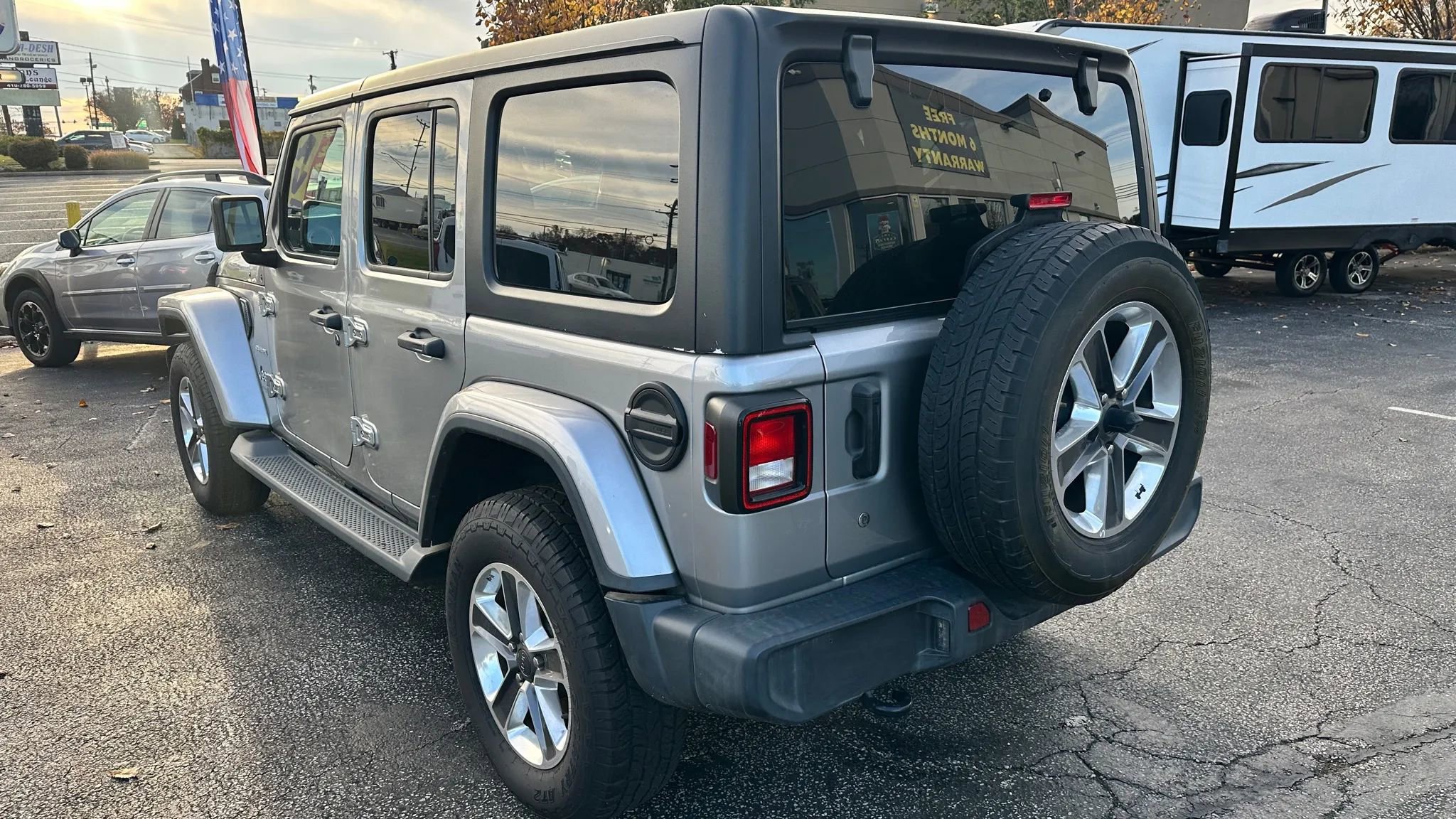 Used 2020 Jeep Wrangler Unlimited Sahara image 9