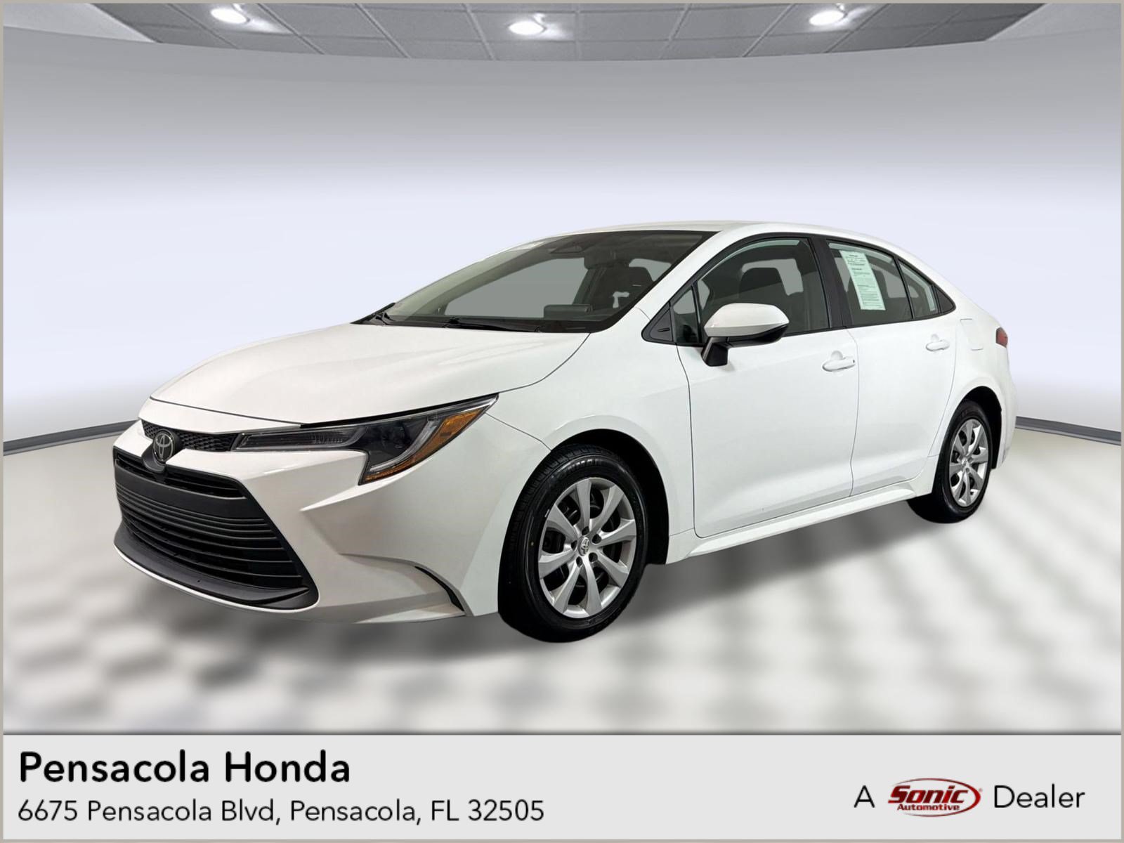 Used 2024 Toyota Corolla LE FWD image 1