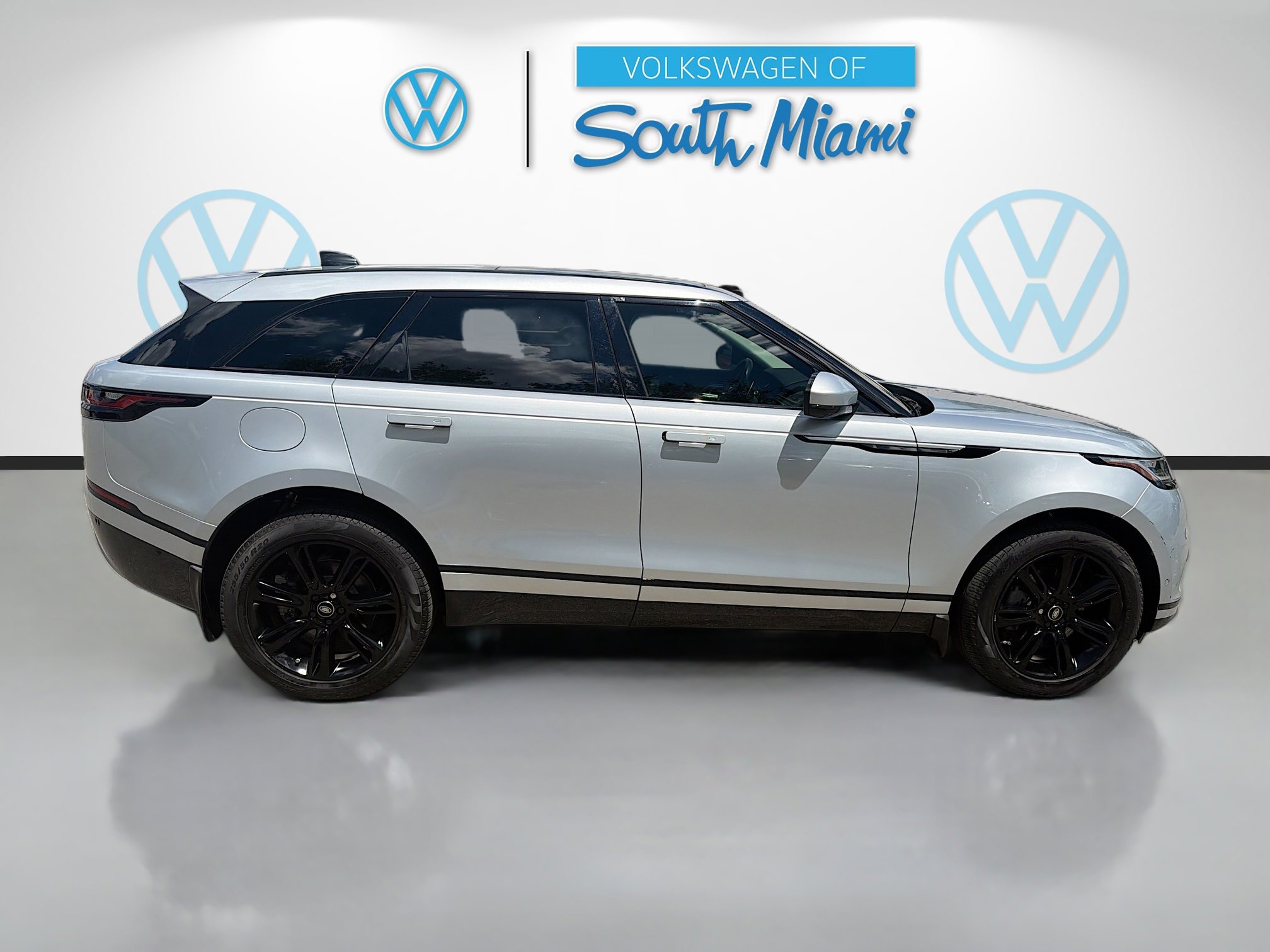Used 2021 Land Rover Range Rover Velar S AWD/4WD image 8