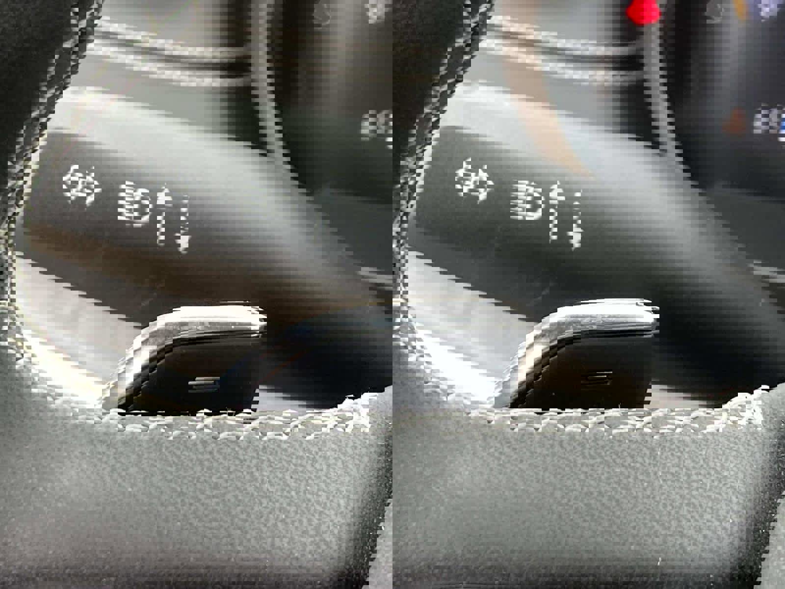 Used 2023 Jeep Grand Cherokee Limited image 20