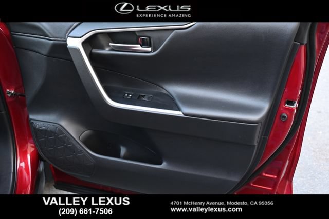Used 2021 Toyota RAV4 Limited AWD/4WD image 20