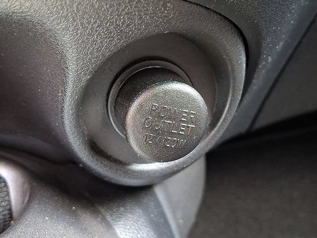 Used 2014 Nissan Juke S AWD/4WD image 25
