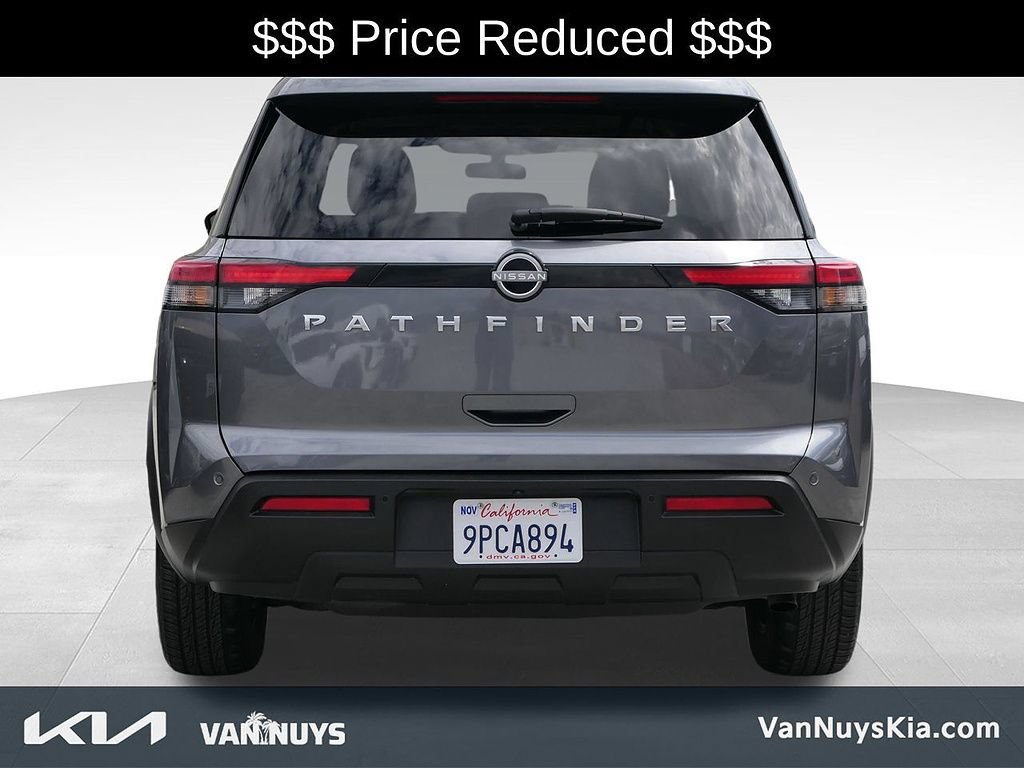 Used 2025 Nissan Pathfinder SV FWD image 24