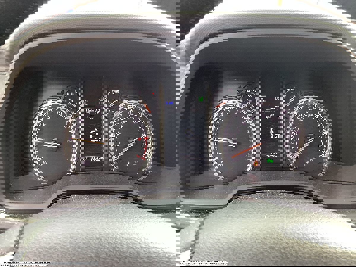 Used 2024 Toyota 4Runner Limited RWD image 8