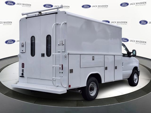 New 2026 Ford E-350 and Econoline 350 Super Duty w/ Power Equipment Group RWD image 5