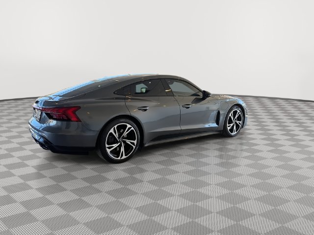 Used 2022 Audi e-tron GT Premium Plus AWD/4WD image 11