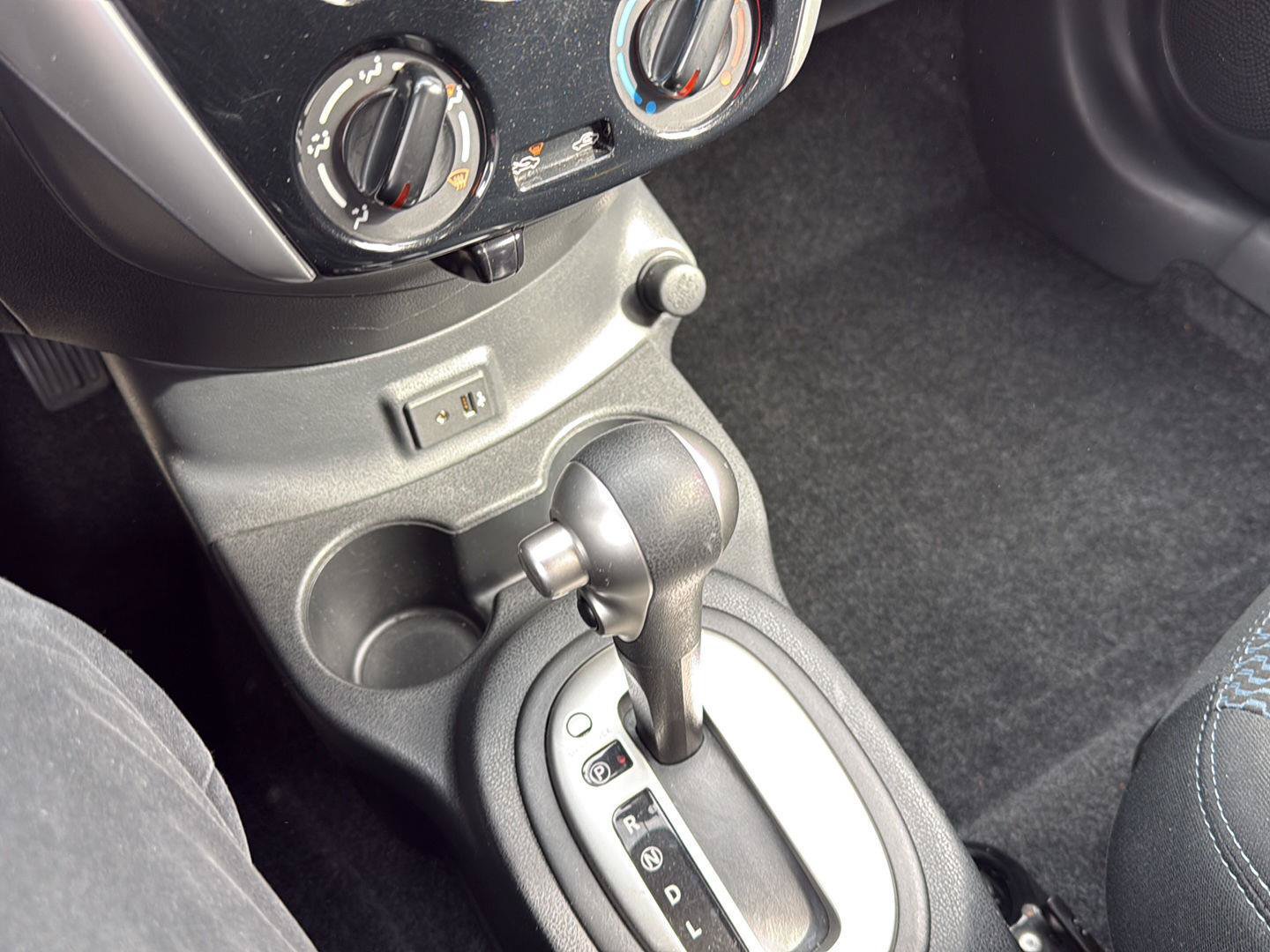 Used 2017 Nissan Versa Note FWD image 17