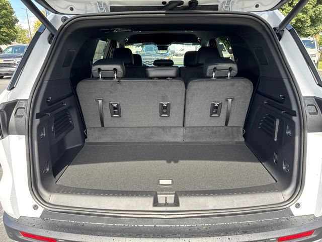 New 2027 Chevrolet Traverse LT w/ Driver Confidence Package AWD/4WD image 11