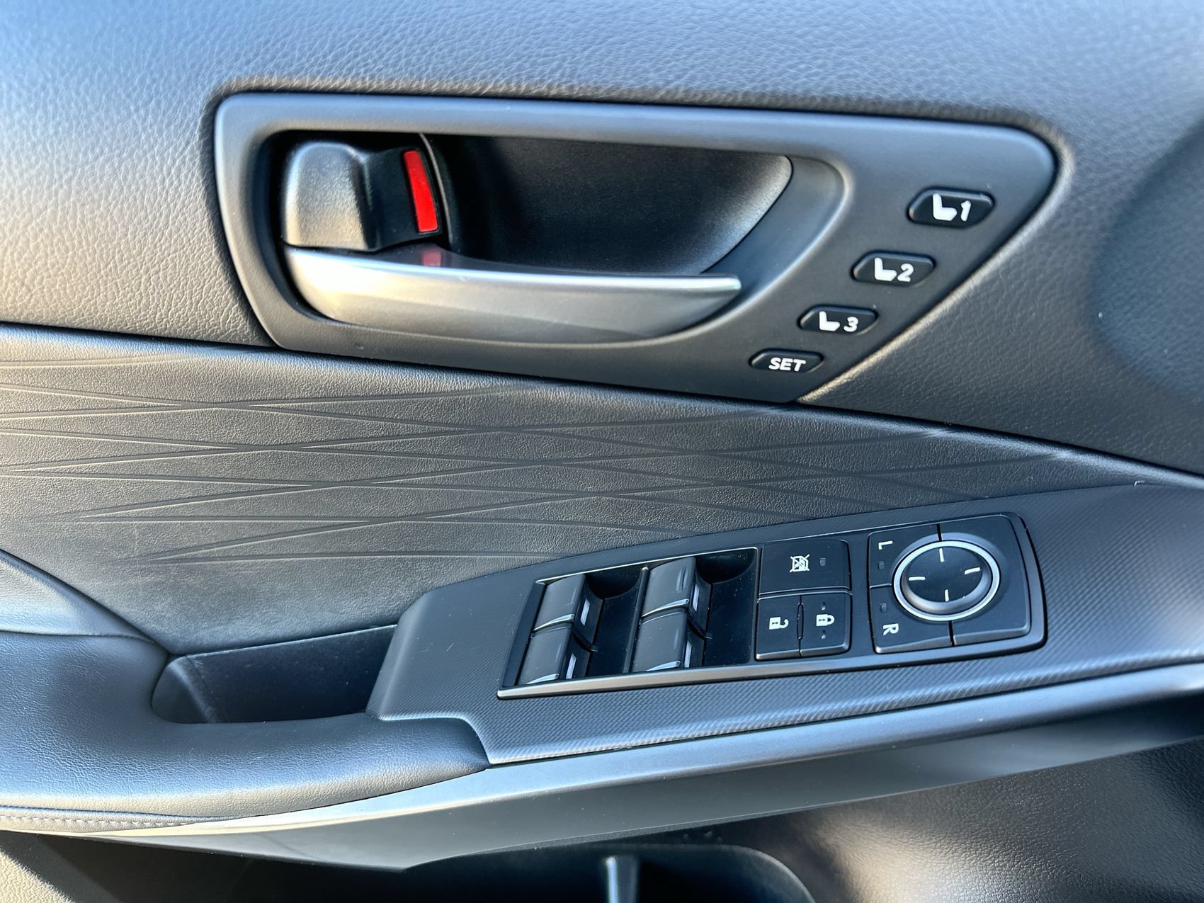 Used 2023 Lexus IS 350 F Sport w/ Memory Package RWD image 13