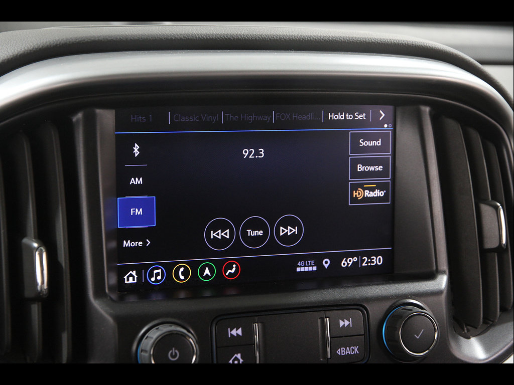 Certified 2022 Chevrolet Colorado ZR2 w/ ZR2 Dusk Special Edition AWD/4WD image 12