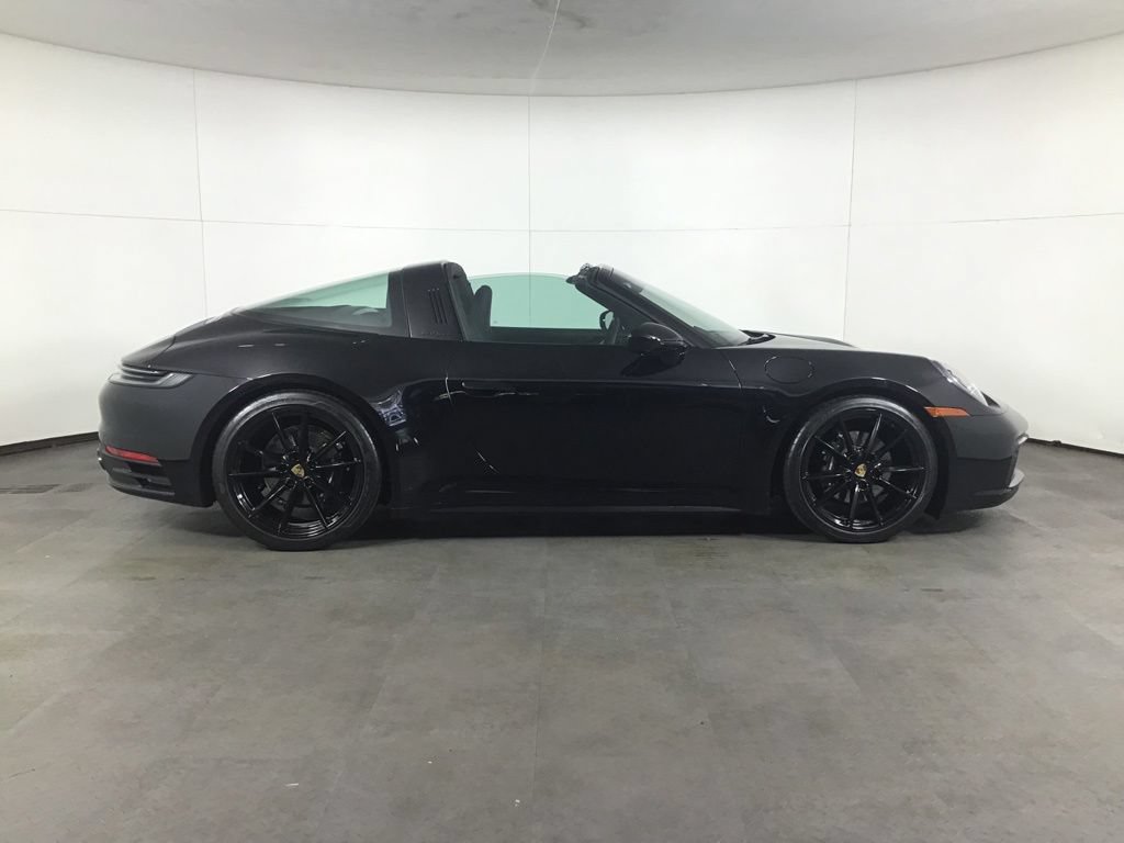Certified 2024 Porsche 911 Targa 4 AWD/4WD image 24