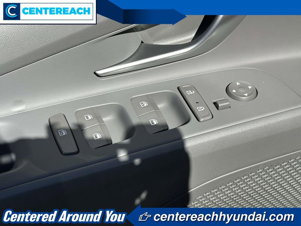 Used 2023 Hyundai Elantra SEL FWD image 14