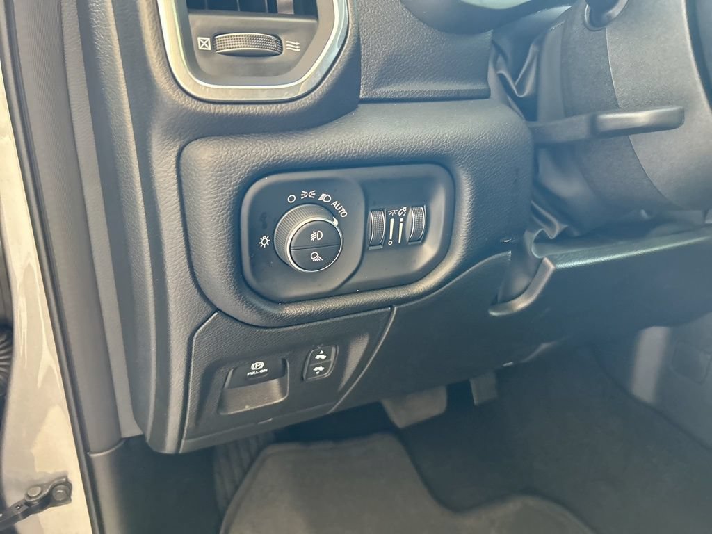 Used 2026 RAM 1500 Laramie AWD/4WD image 46