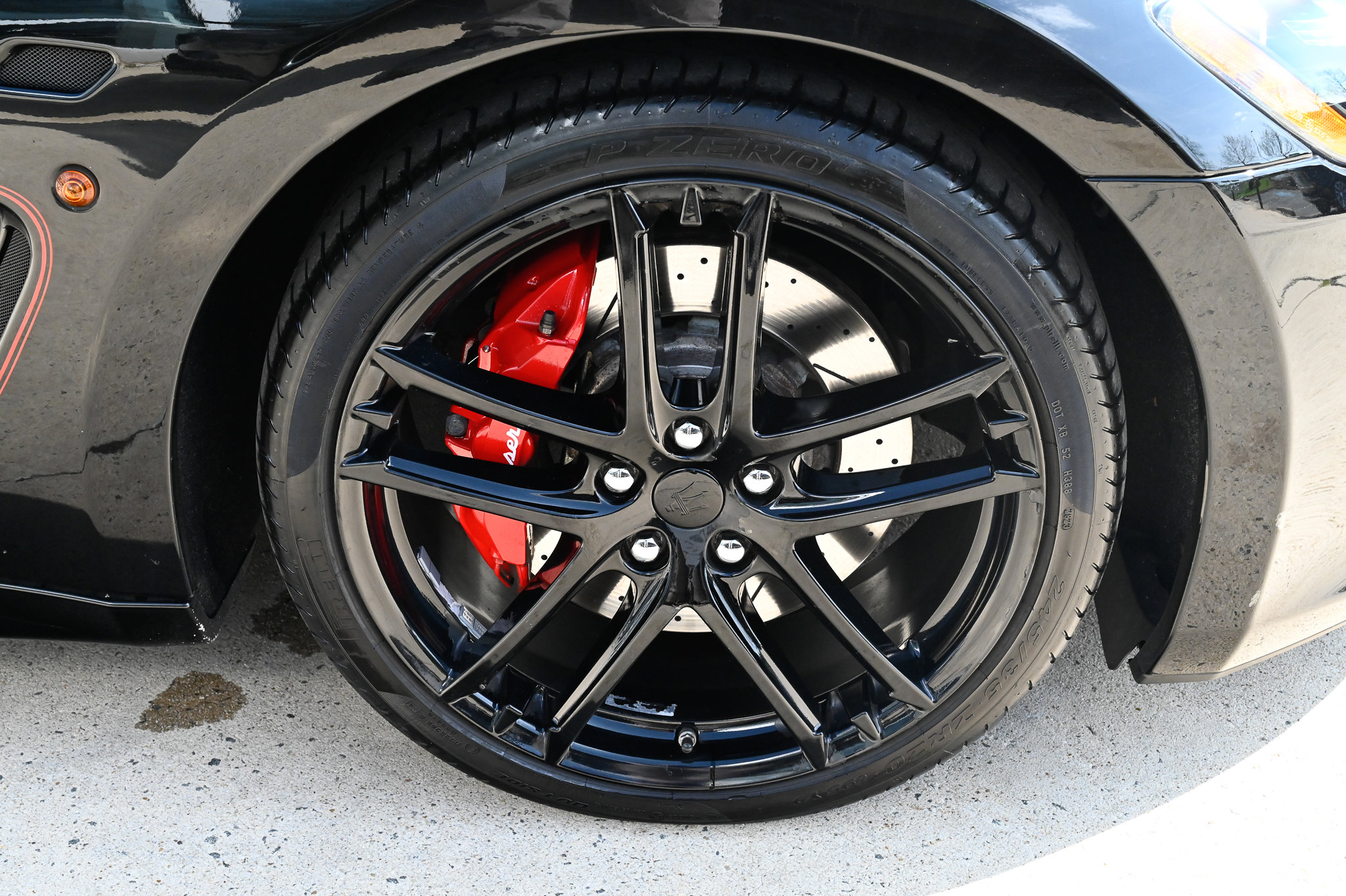 Used 2017 Maserati GranTurismo MC image 12