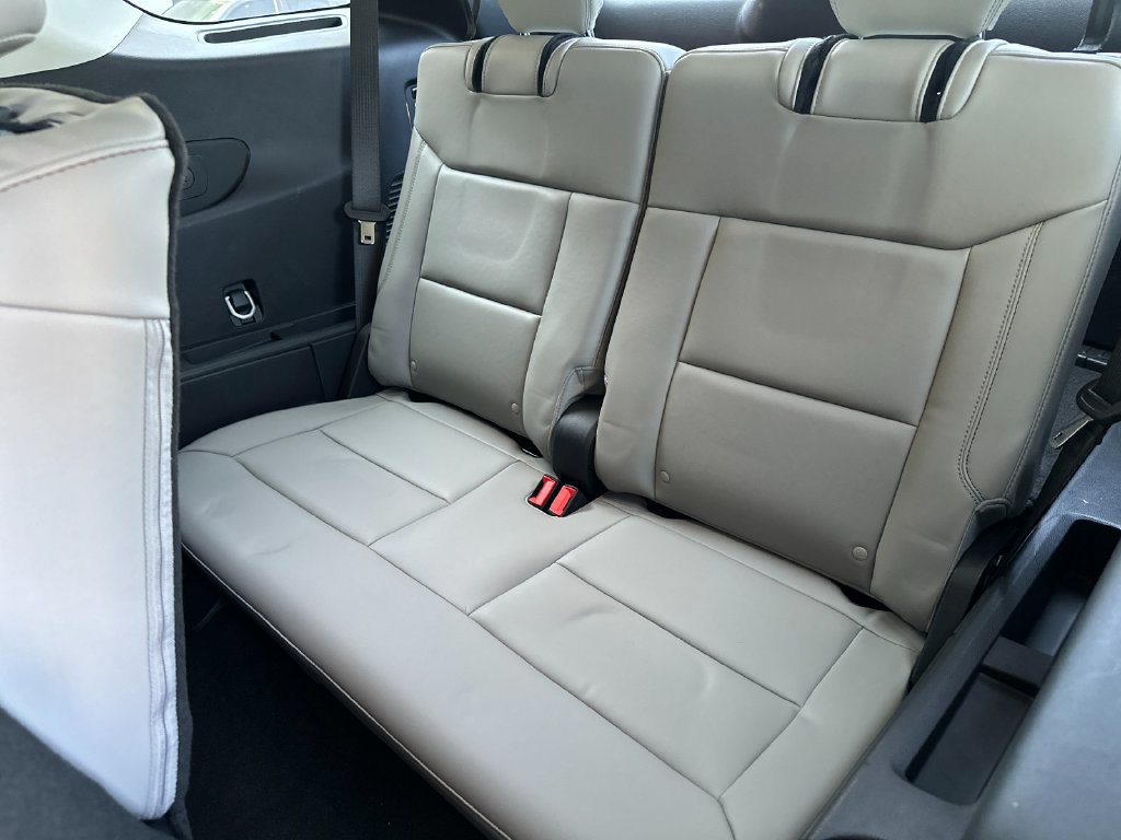 Used 2026 Ford Explorer Active w/ Active Comfort Package RWD image 14