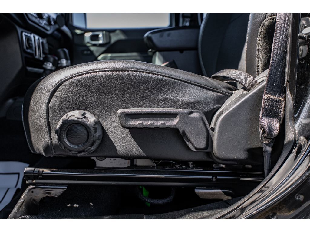 Used 2023 Jeep Wrangler Unlimited Sport AWD/4WD image 8