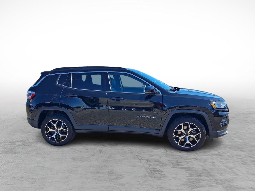 Used 2025 Jeep Compass Limited AWD/4WD image 6